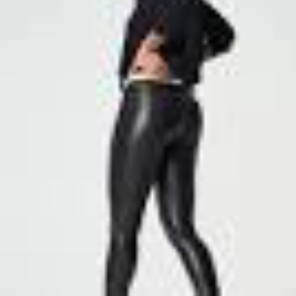 Spanx Faux Leather Legging - Size 1X - Picture 5 of 10